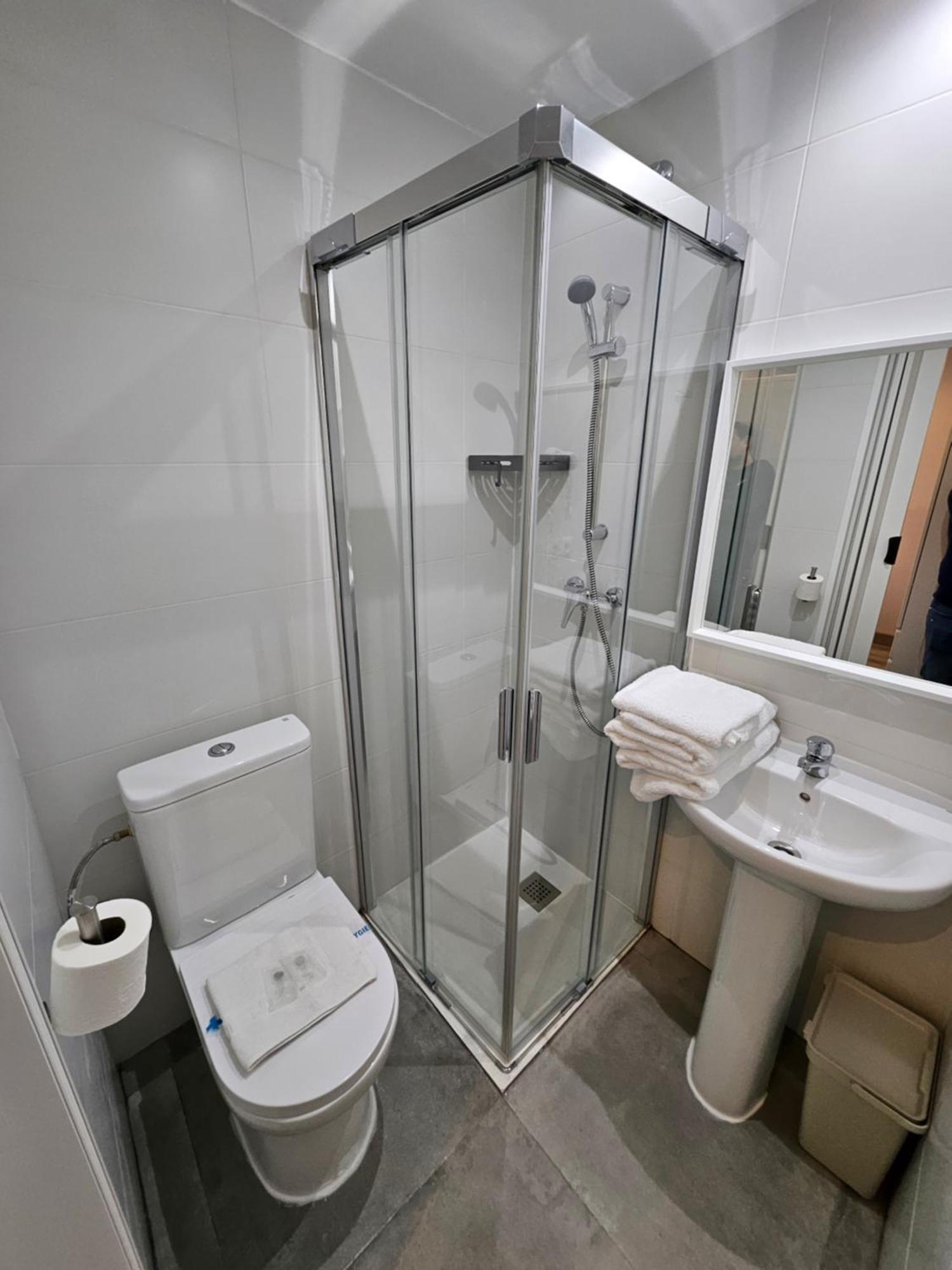 Hostal Foncalada Oviedo Eksteriør billede