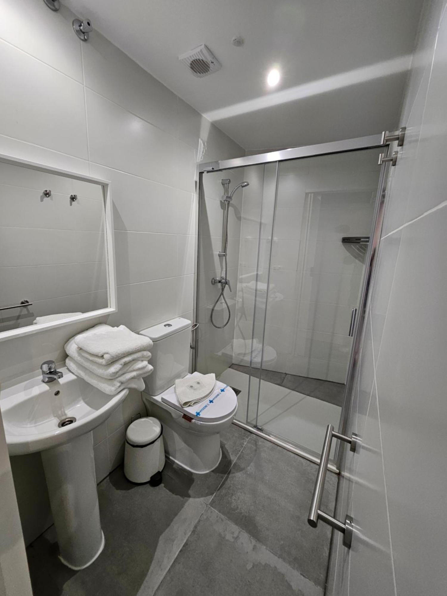 Hostal Foncalada Oviedo Eksteriør billede