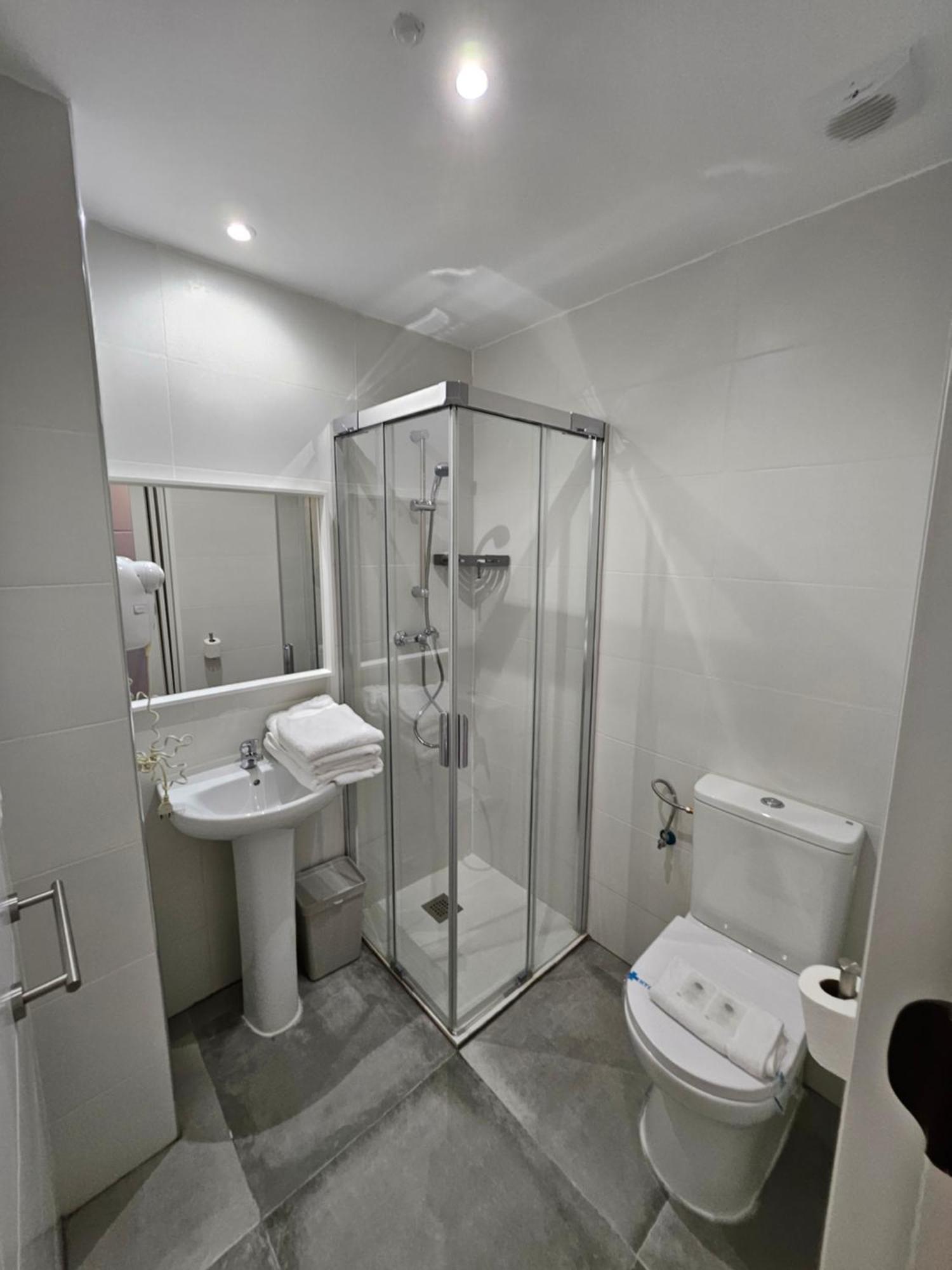 Hostal Foncalada Oviedo Eksteriør billede